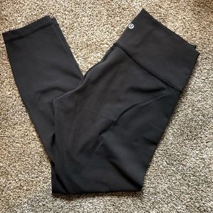 Lululemon Black Wunder Under Leggings